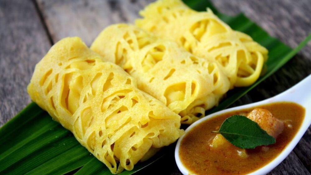 Roti Kirai with Chicken Curry
