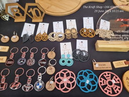 Customised Wooden Jewellery 