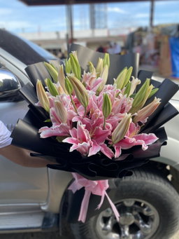 Lilies Bouquet