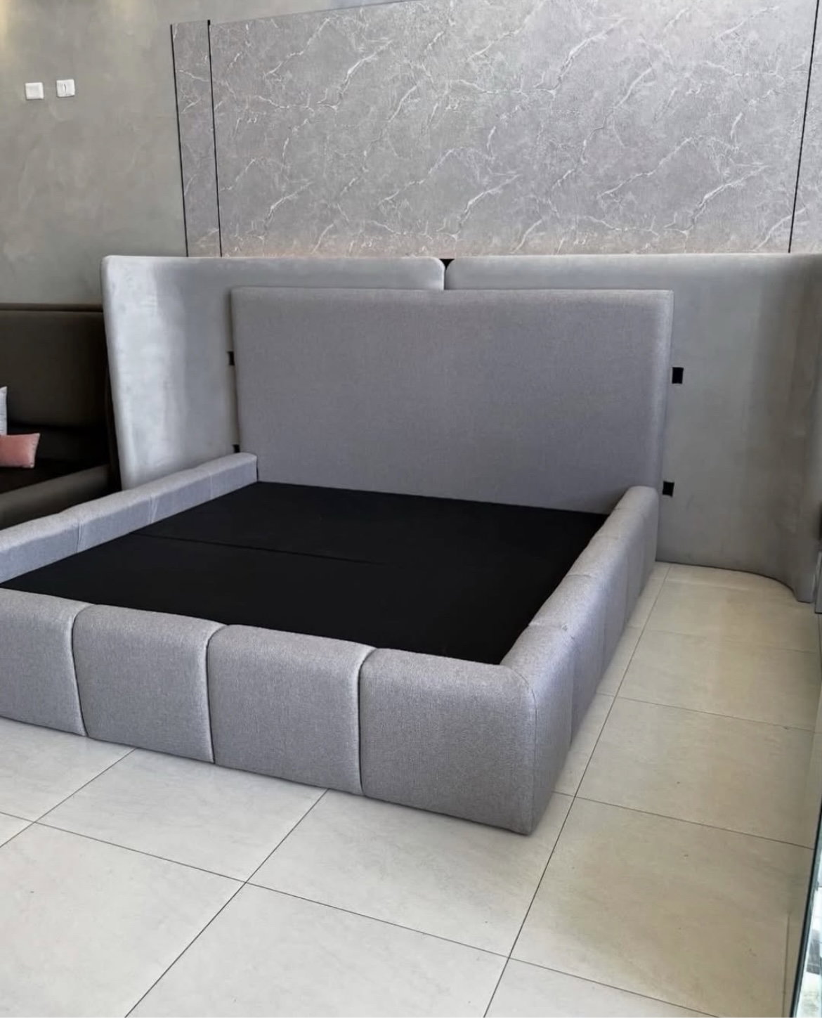 Sleigh bed_1
