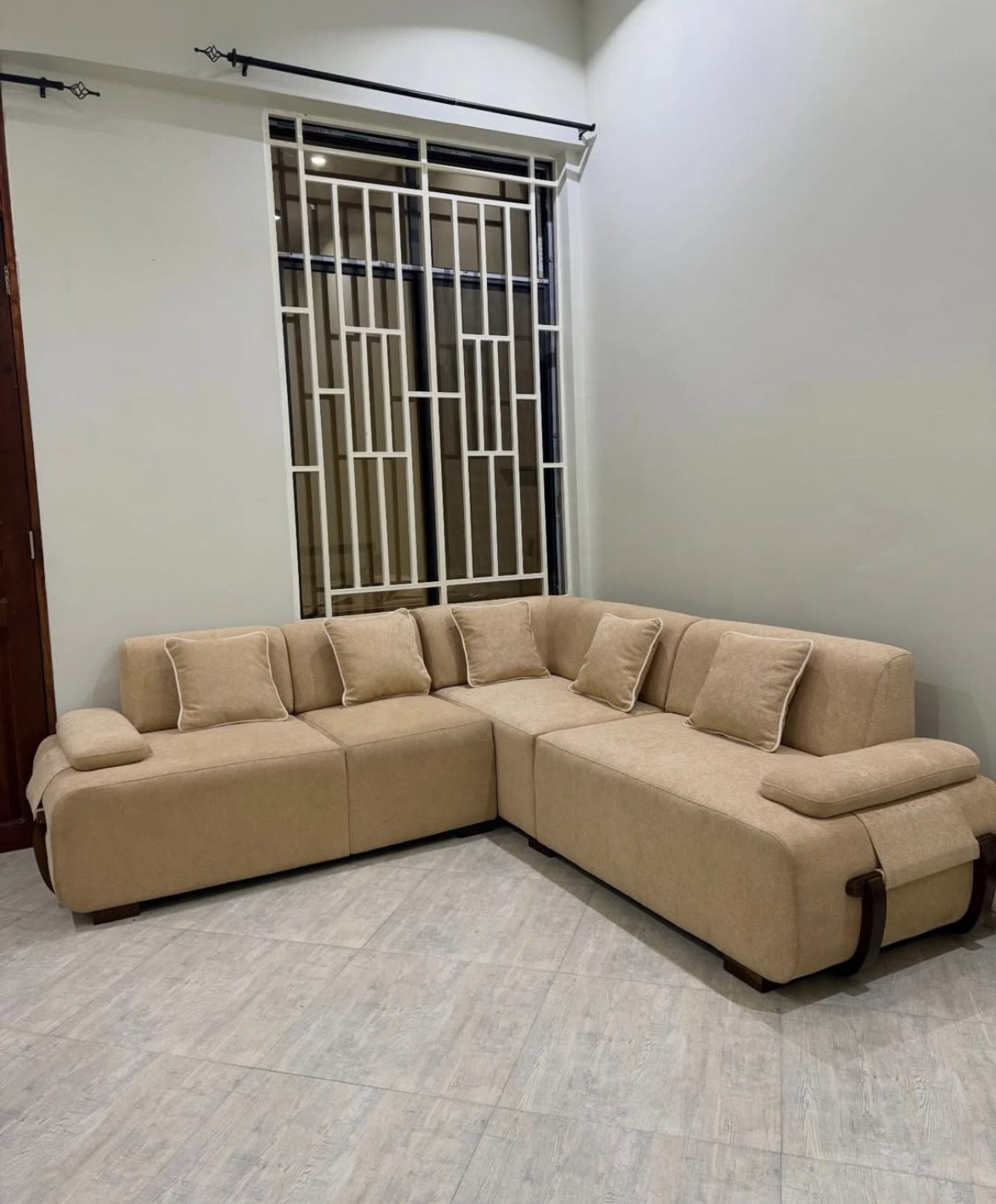 L SHAPE SOFA_0