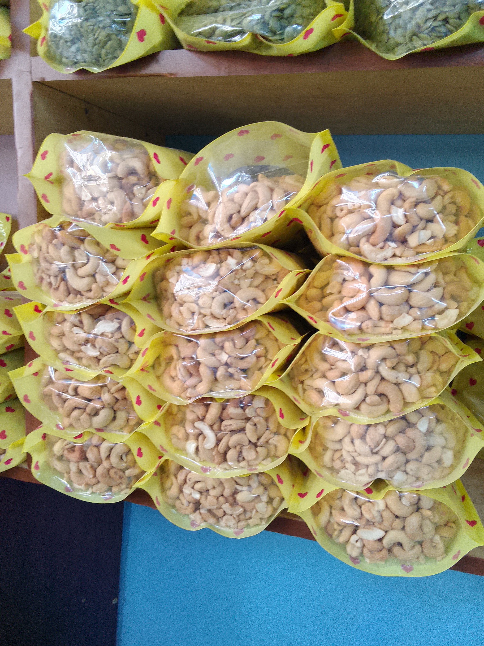Cashew nuts_0