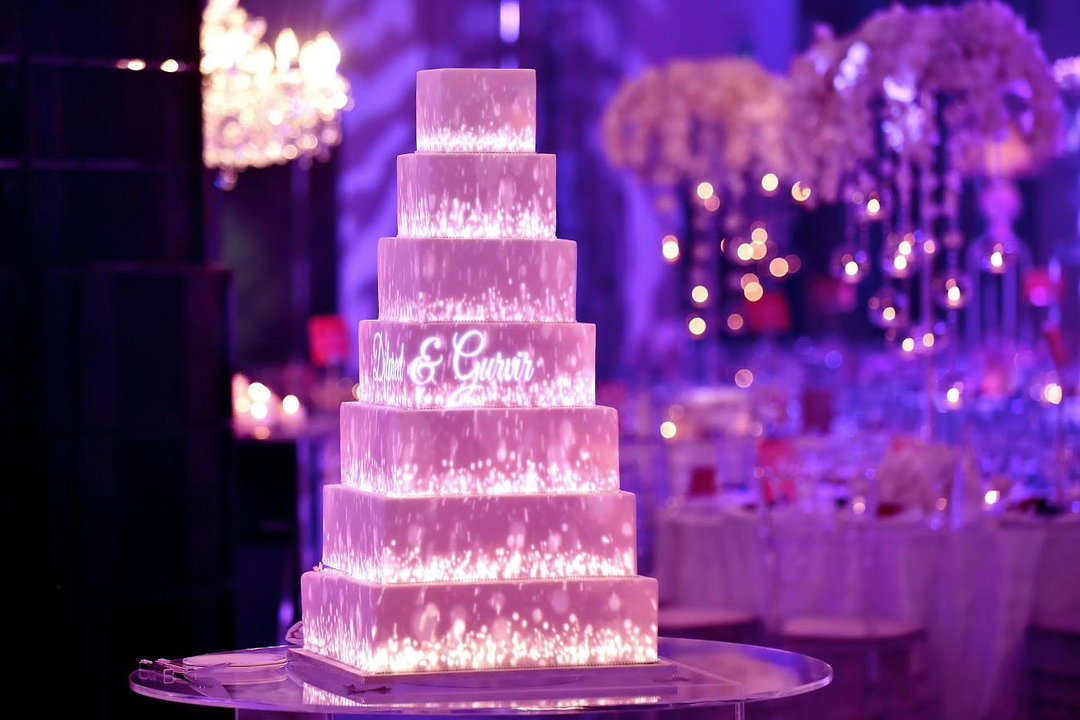 Wedding Cake Projection Mapping