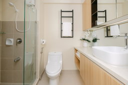 Hause at Avida (with kitchenette)