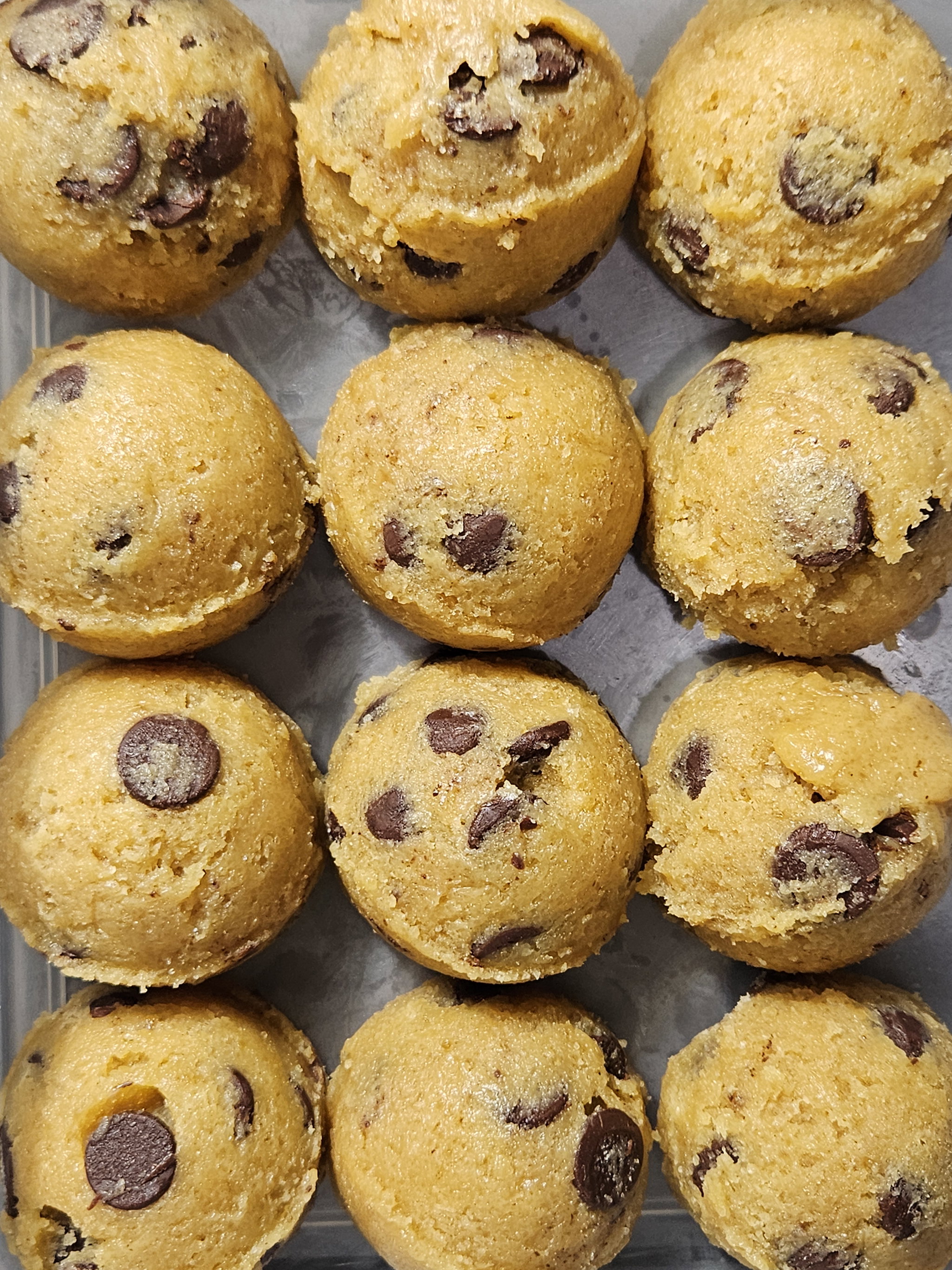 Ready-to-Bake Frozen Cookie Dough_0