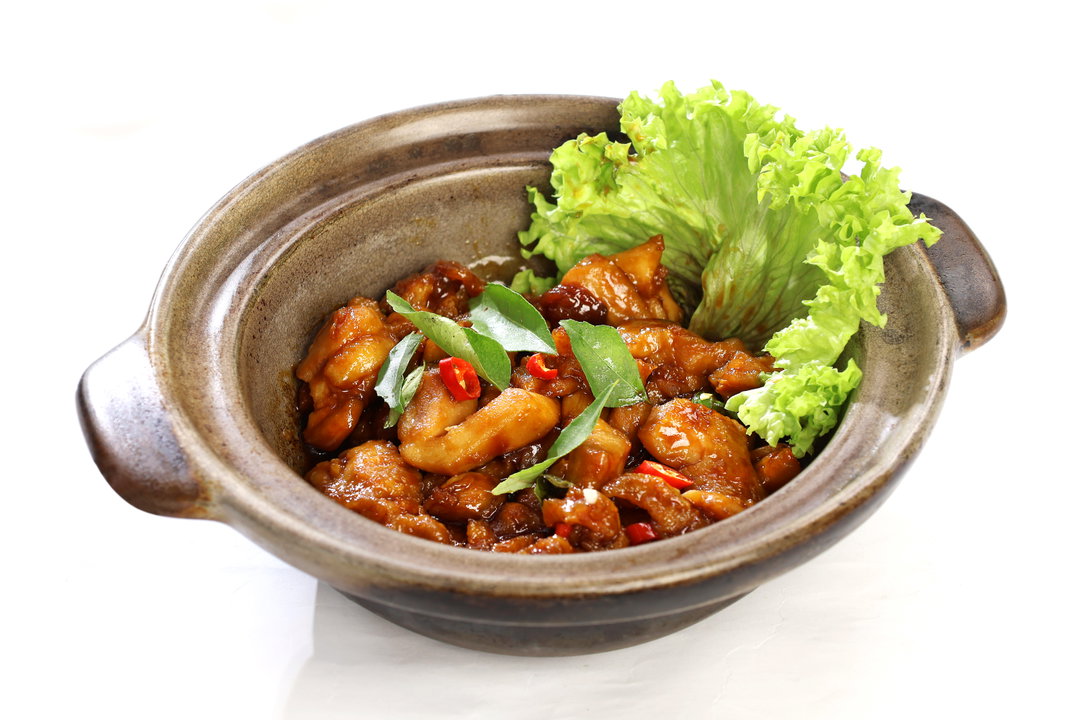 Taiwan Style Chicken Claypot 三杯鸡煲