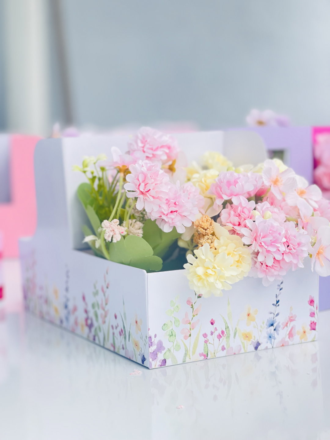 Flower/Cake Bento Box