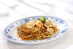 Fried Mee Shua 干炒面线