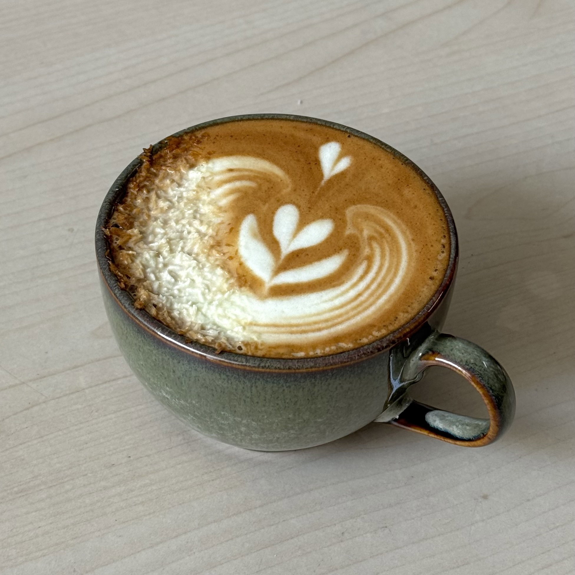 Hot Pandan Latte 🌴🥥_0