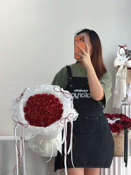 33 Stalk French Lace Soap Rose Bouquet