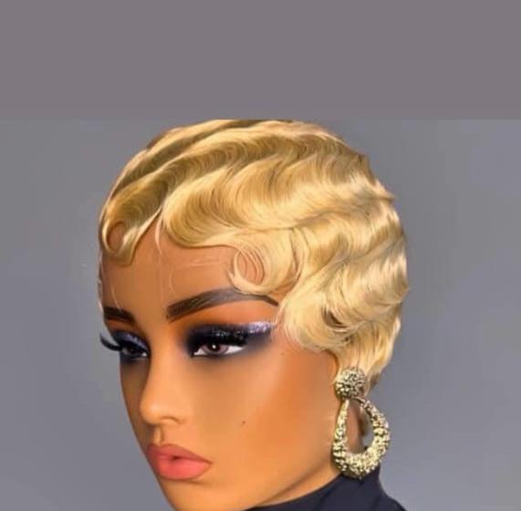 Lawyer cap/finger wave 