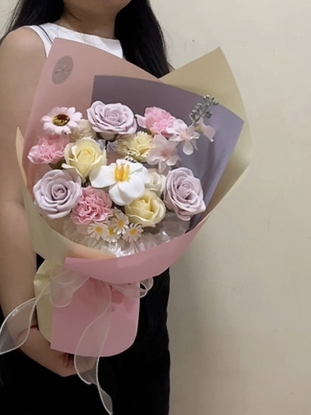 Love in Color Soap Bouquet_0