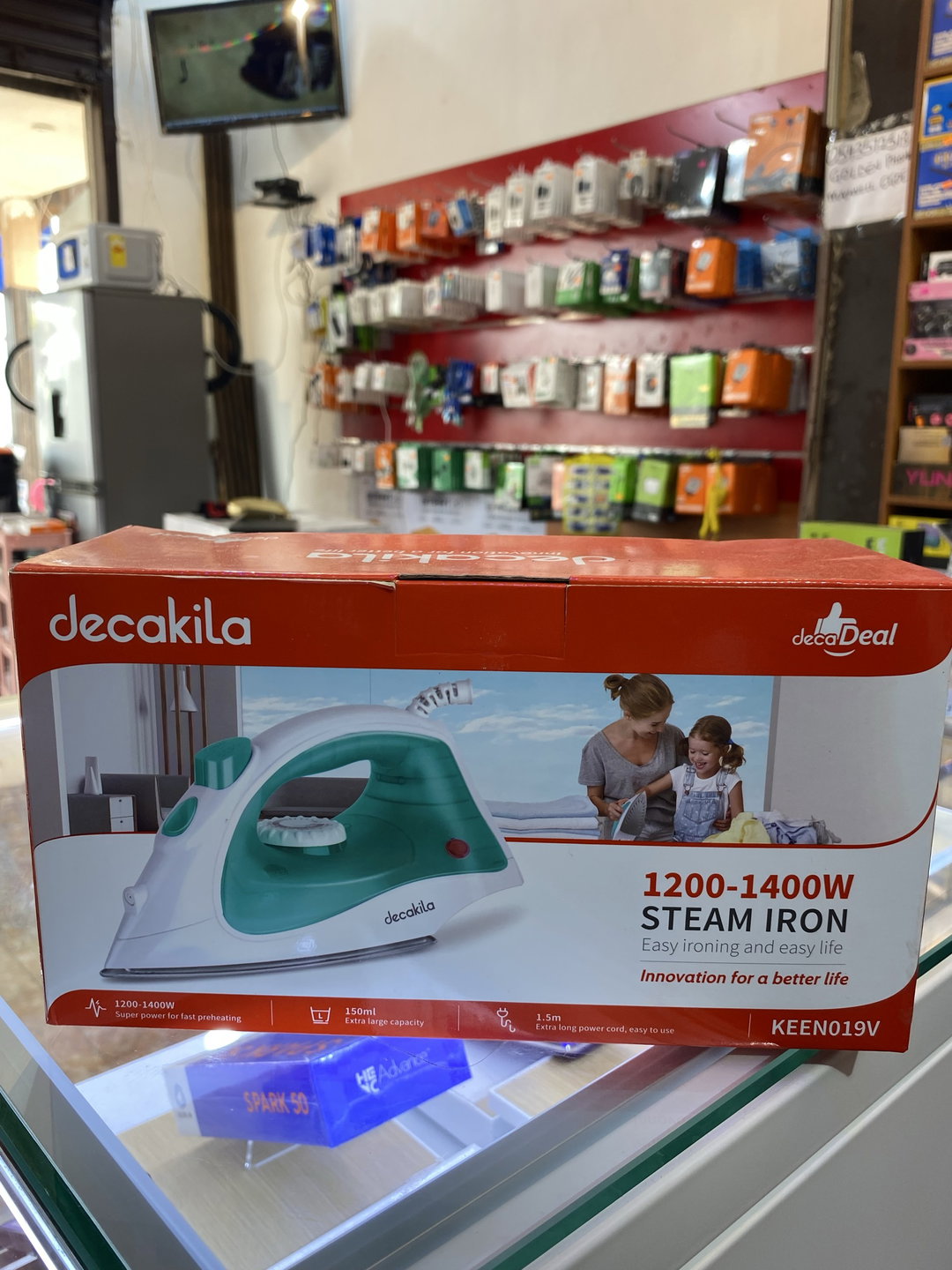 DECAKILA STEAM IRON