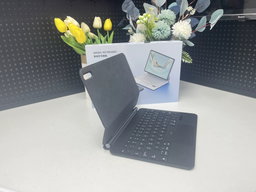 iPad 11th A16 and Apple iPad 10th Generation Magic Keyboard