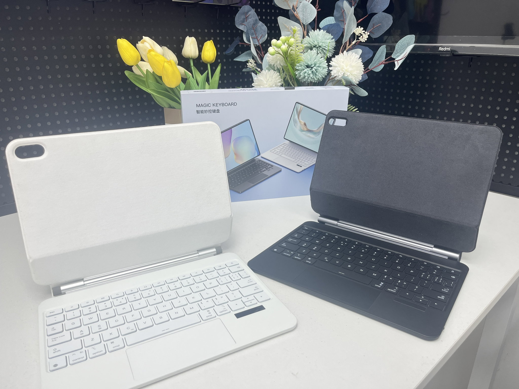 iPad 11th A16 and Apple iPad 10th Generation Magic Keyboard_5