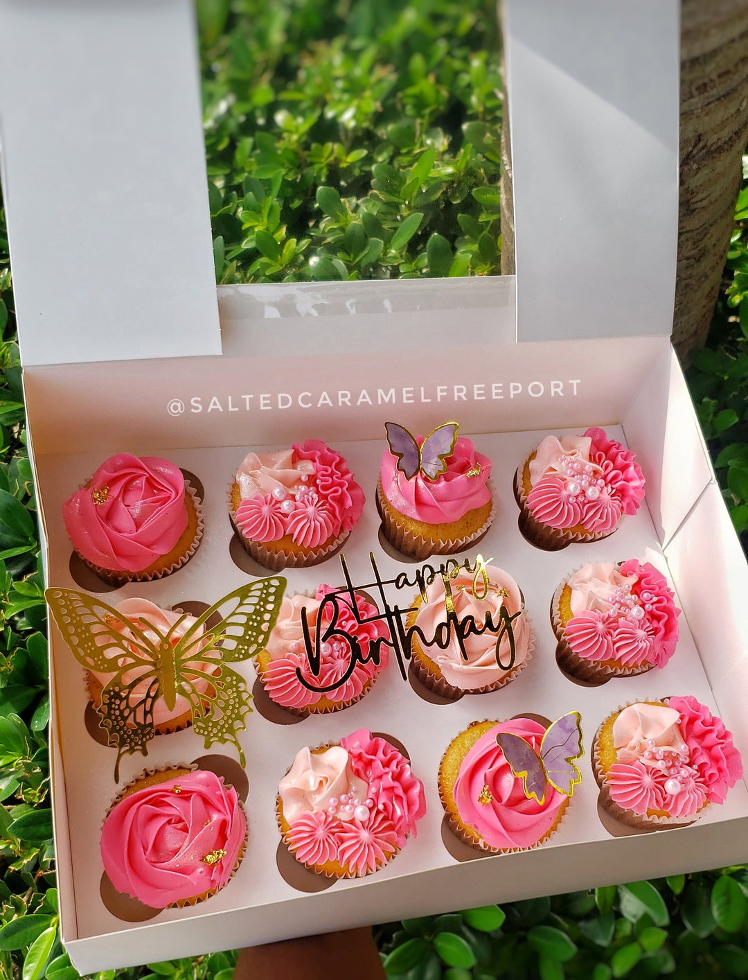 Cupcakes (Per dozen)