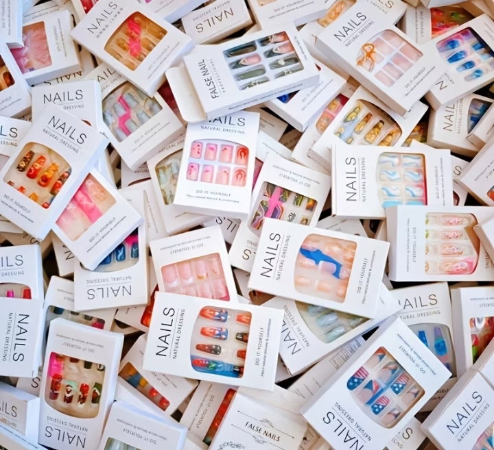 12 pieces NG Press on Nails _2