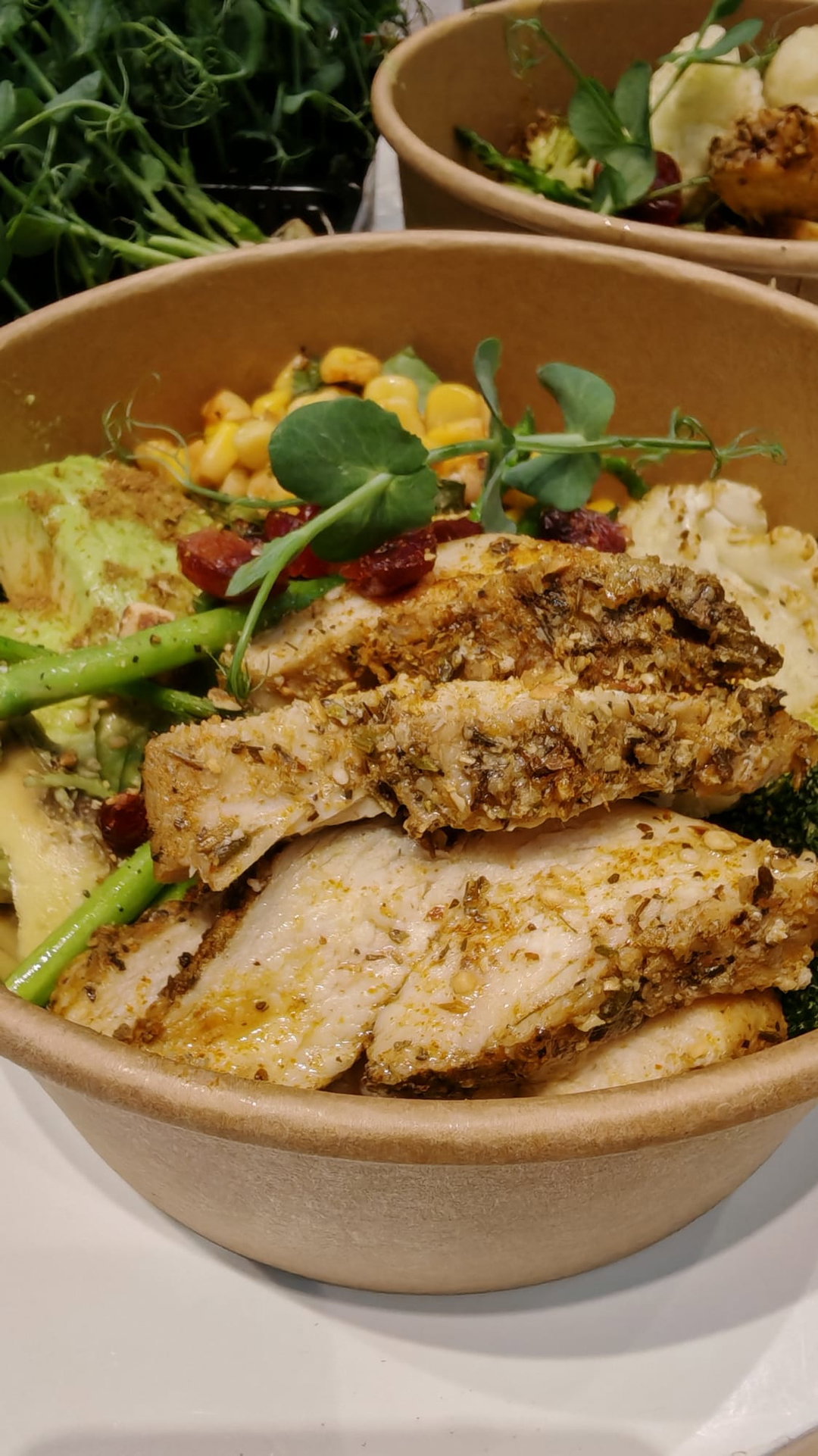MANUKA'S SALAD BOWL
