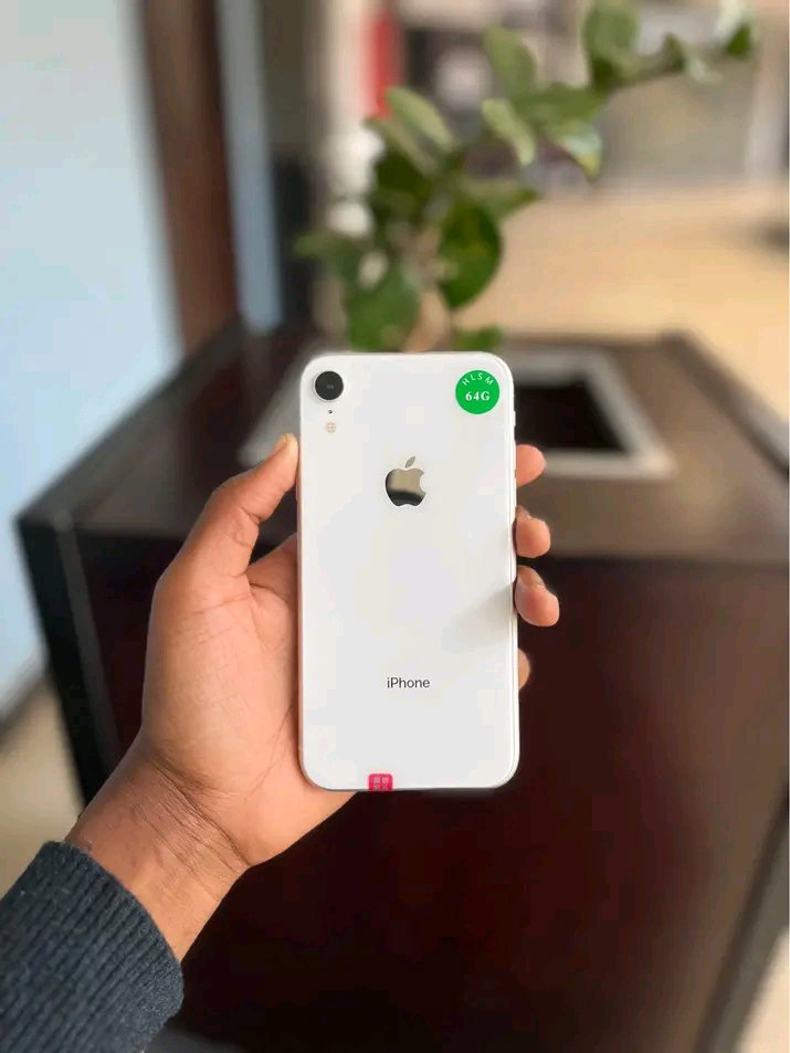 iPhone XR