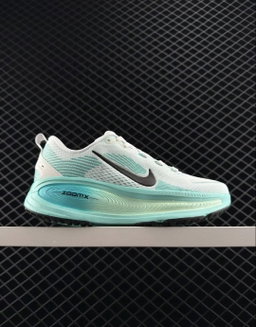 NIKE VOMERO 18