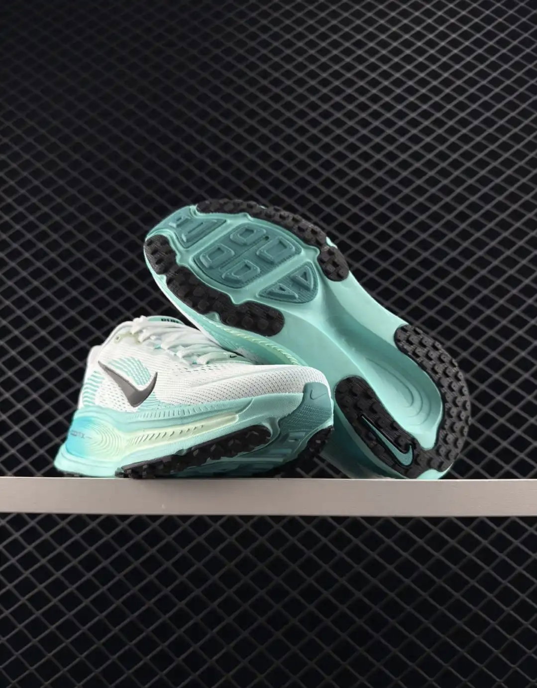 NIKE VOMERO 18_3