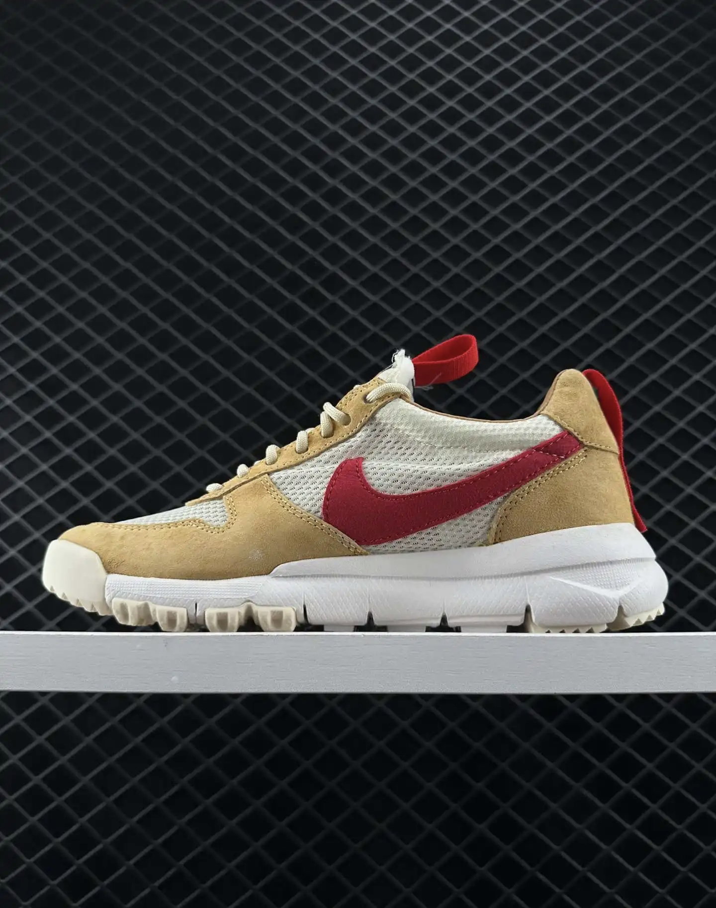 NikeCraft MARS YARD 2.0 x Tom Sachs “NASA” (2017)_1