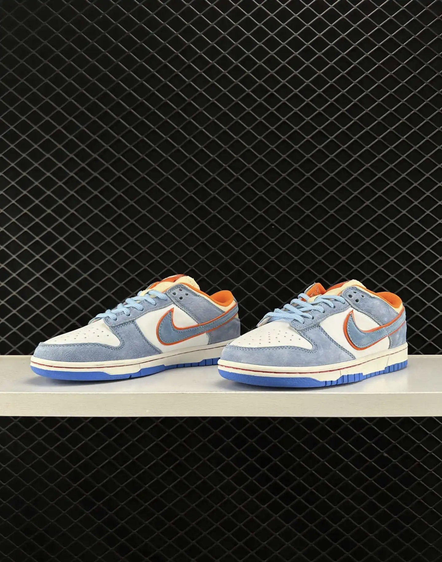 NIKE SB DUNK LOW x Katsuhiro Otomo “Steamboy Blue”_2