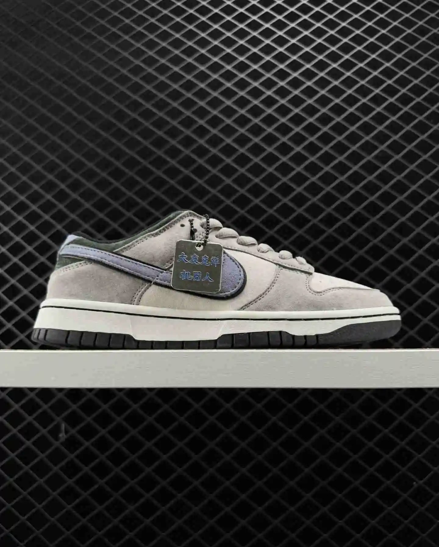 NIKE SB DUNK LOW _1