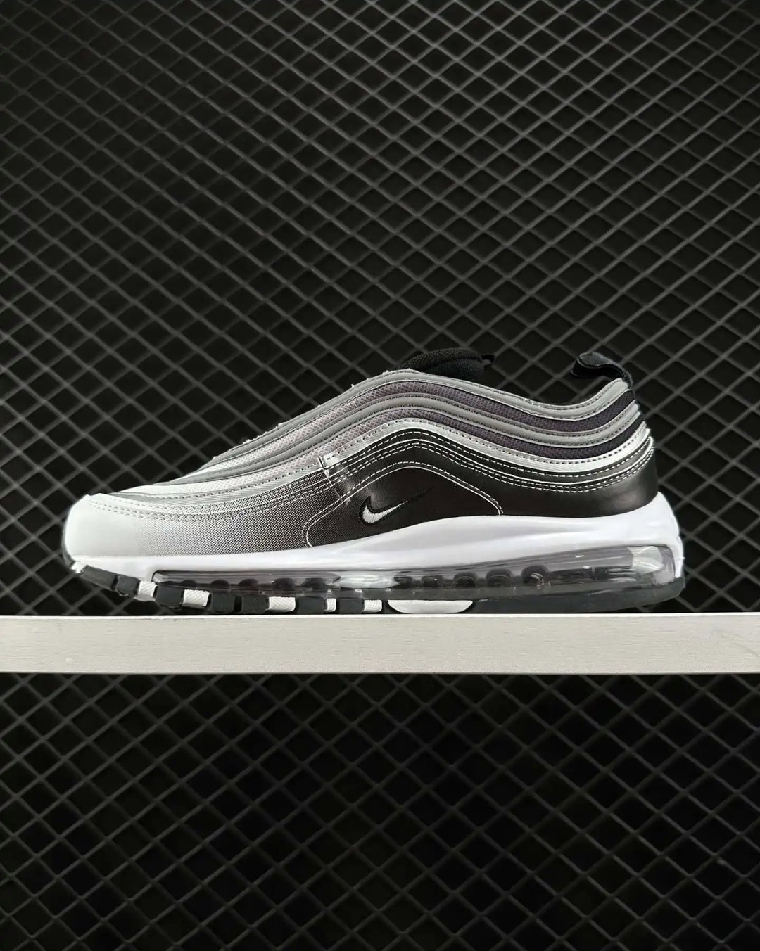 NIKE AIR MAX 97