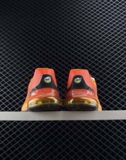 NIKE AIR MAX PHOENIX 