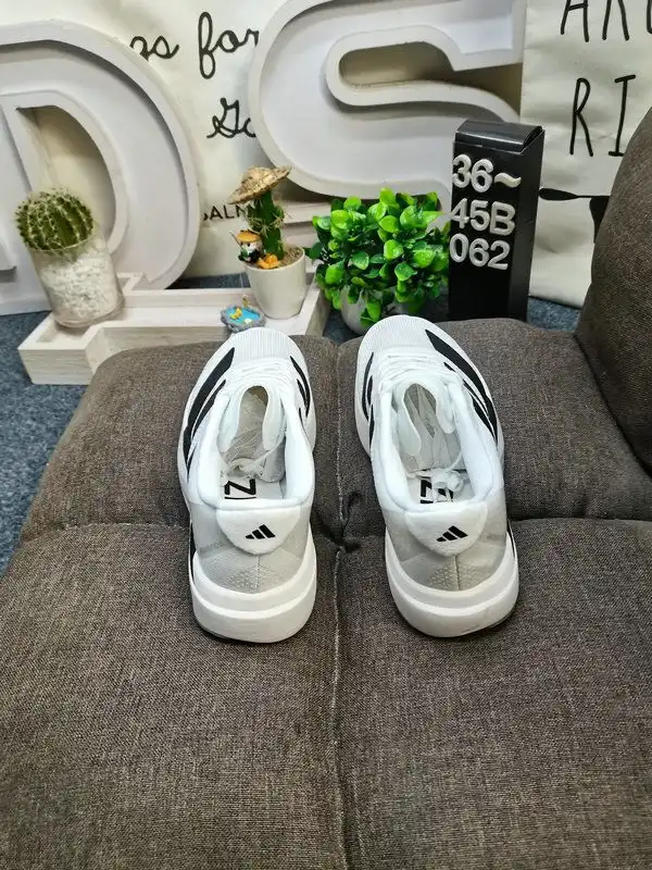 ADIDAS ADIZERO Evo SL_3