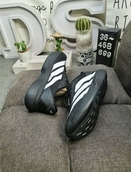 ADIDAS ADIZERO EVO SL