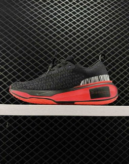 NIKE INVINCIBLE RUN 3 