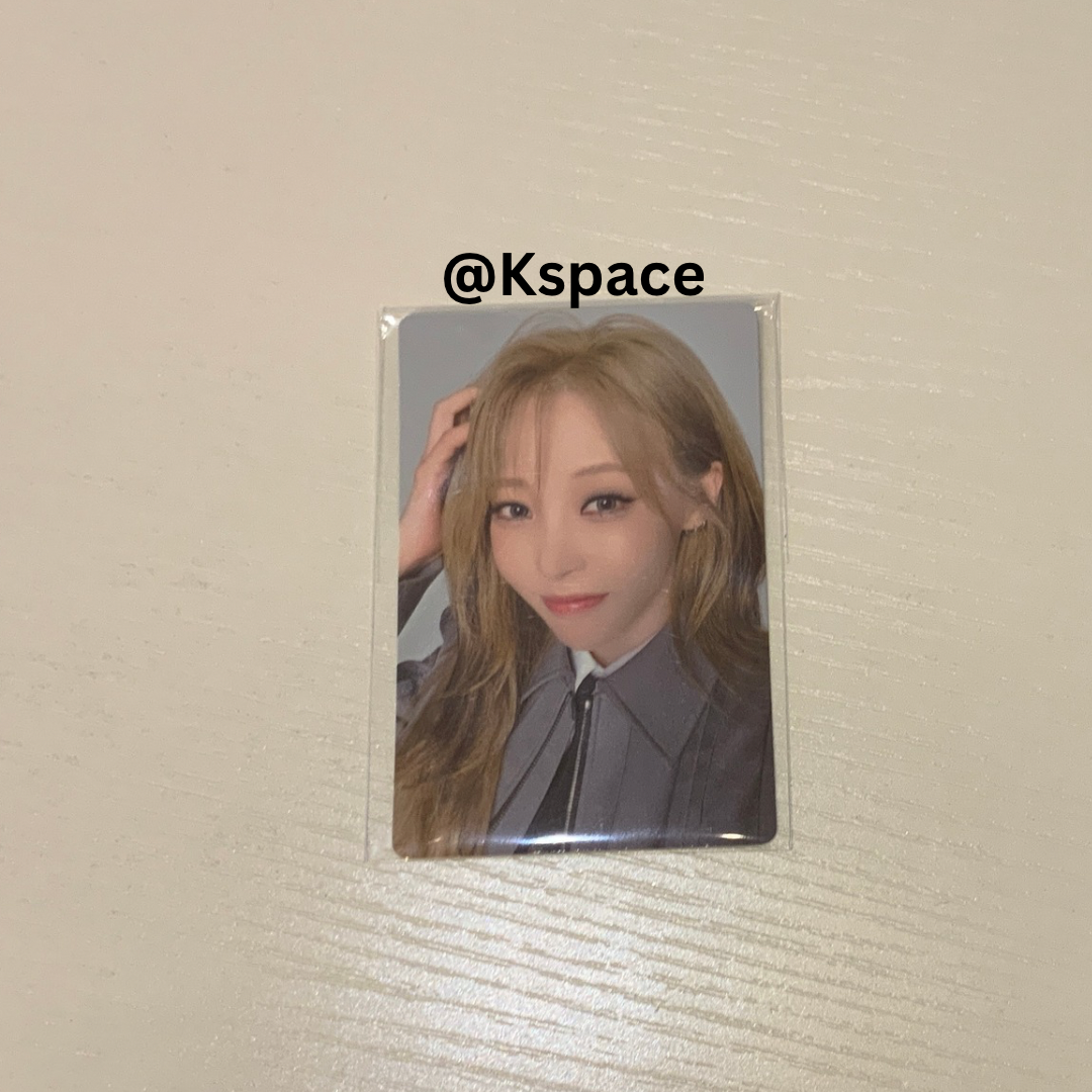MAMAMOO - MOONBYUL 1st Solo Album Photocard_1