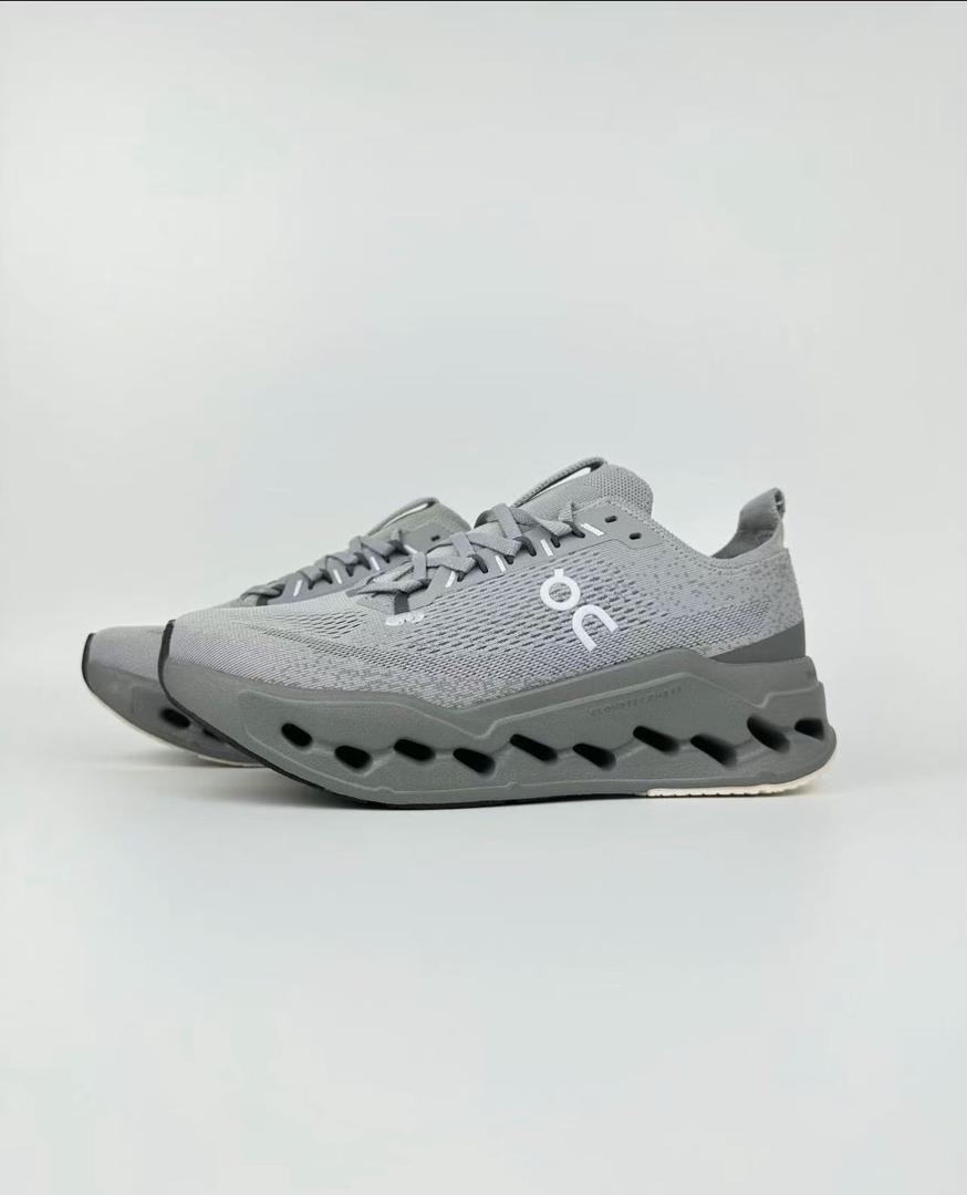 ON RUNNING CLOUD RUNNER_3