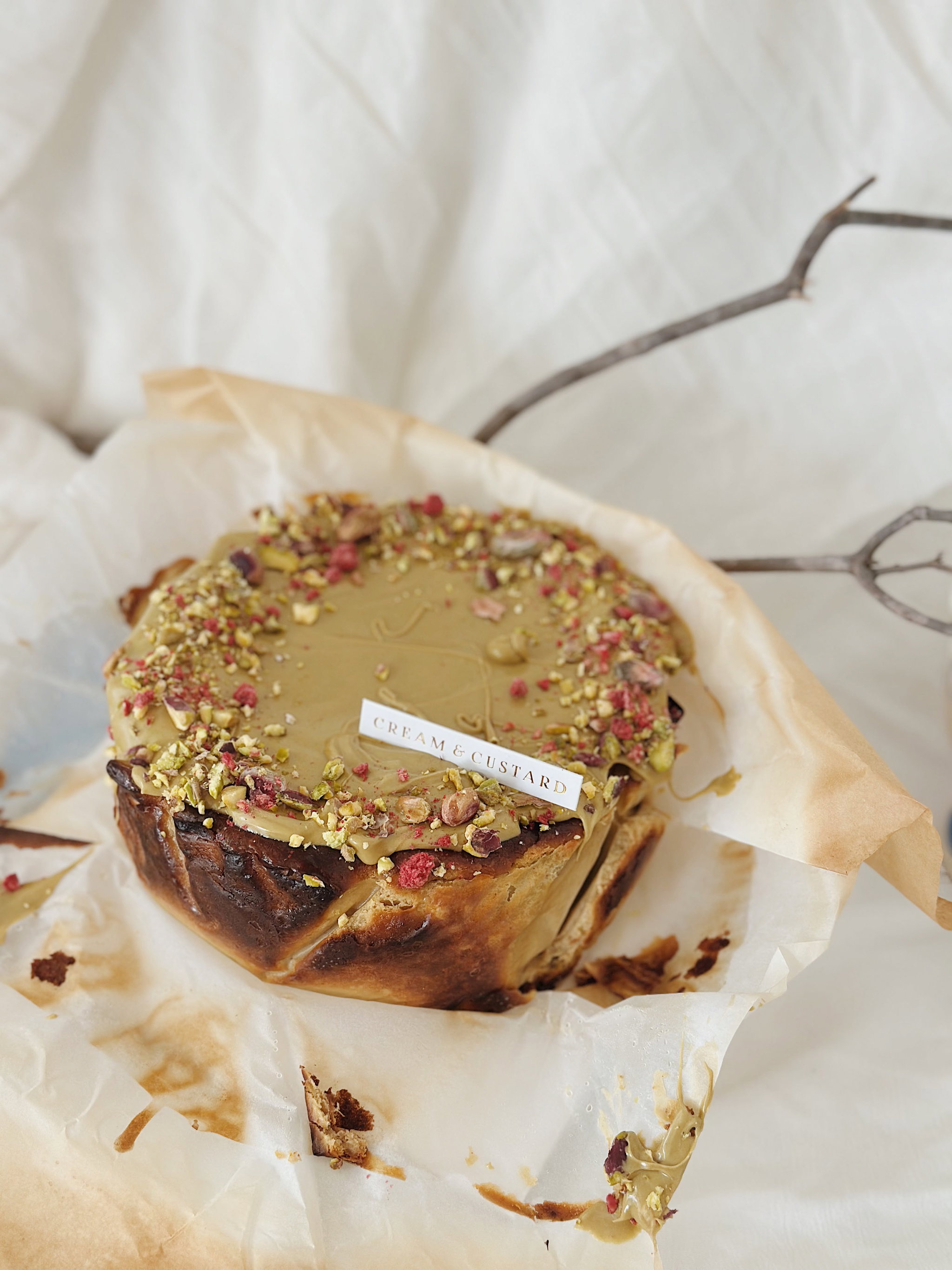 Pistachio Burnt Cheesecake with Brown Sugar Mochi_1