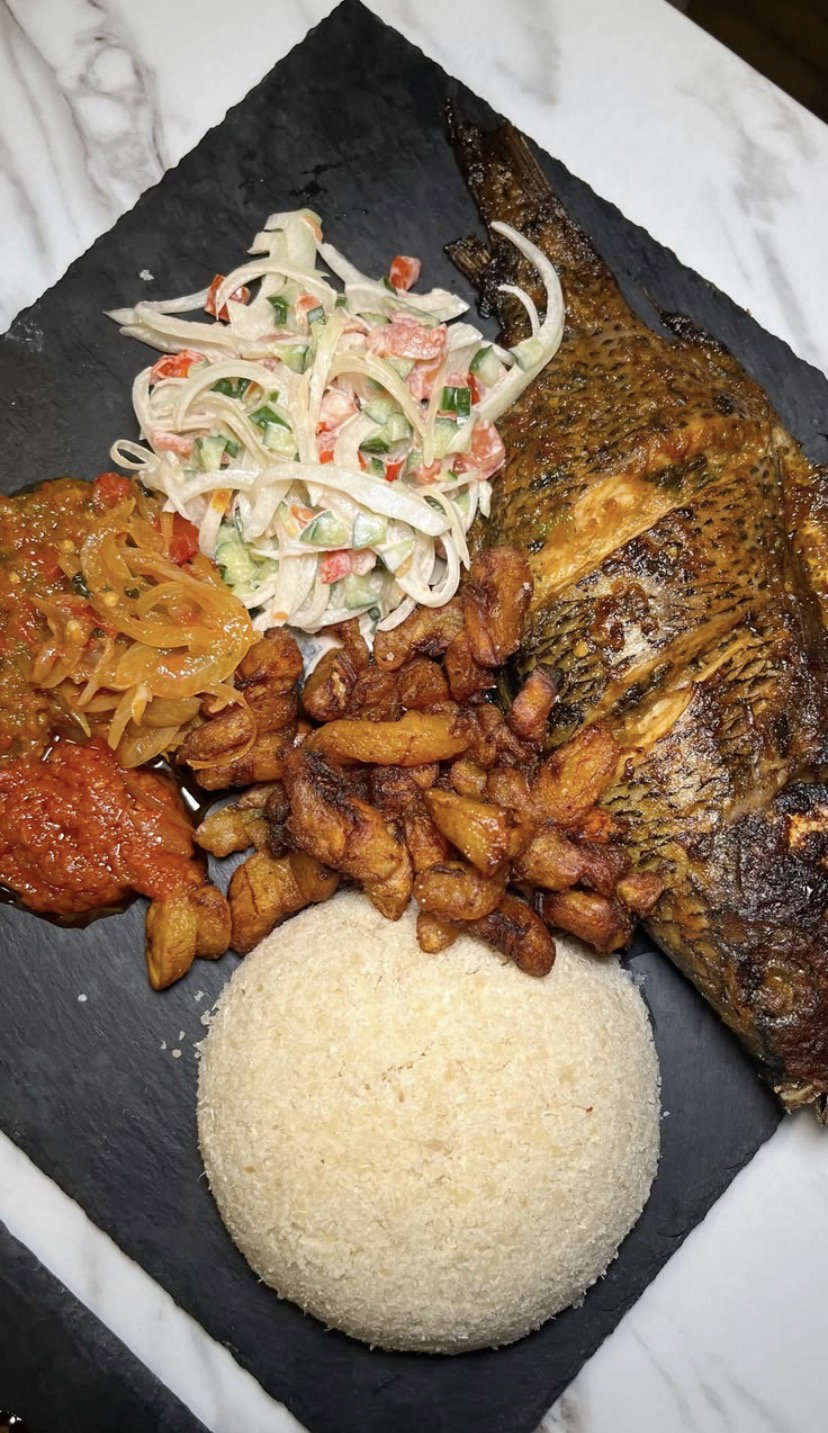 Attieke poisson braisé
