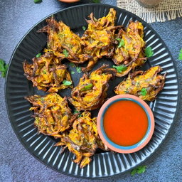 Pyaj Pakoda