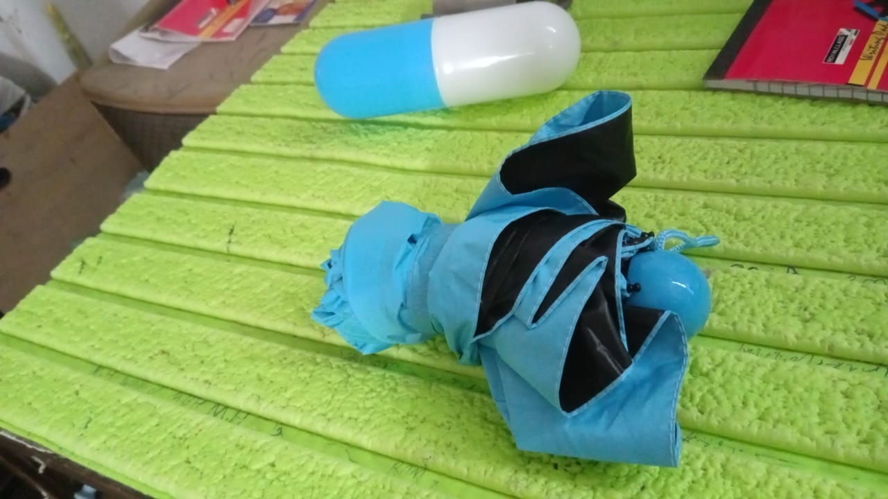 5-Fold Umbrella – Compact & Windproof with Capsule Case | DrizzlePro_5