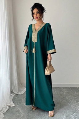 فستان عربي فاخر مزين Rafferiza بسلسلة ذهبية وشراابات