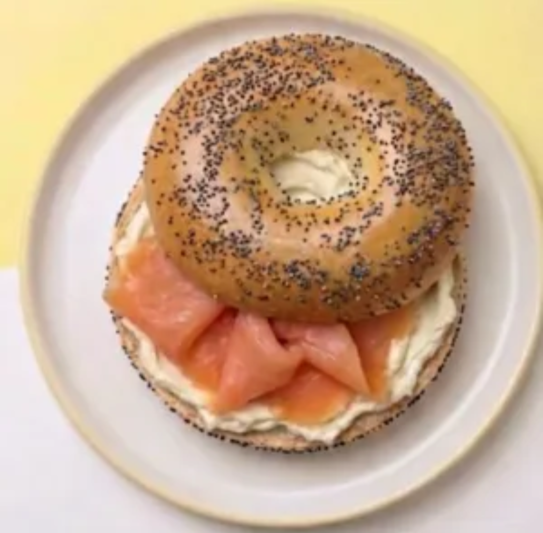 Salmon Cream Cheese Bagel_0