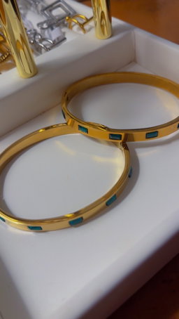 Emerald Edge Luxe Bangle
