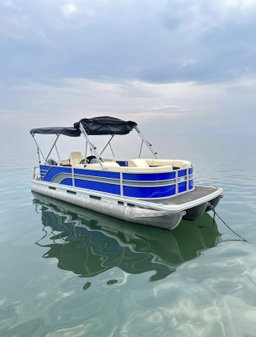 PRIVATE BOATS 