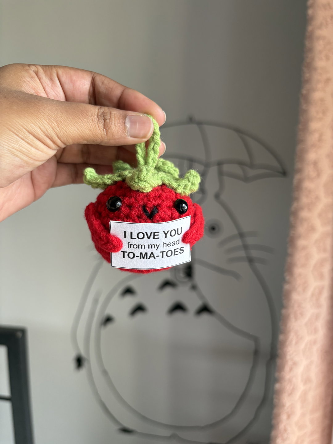 Emotional support tomato