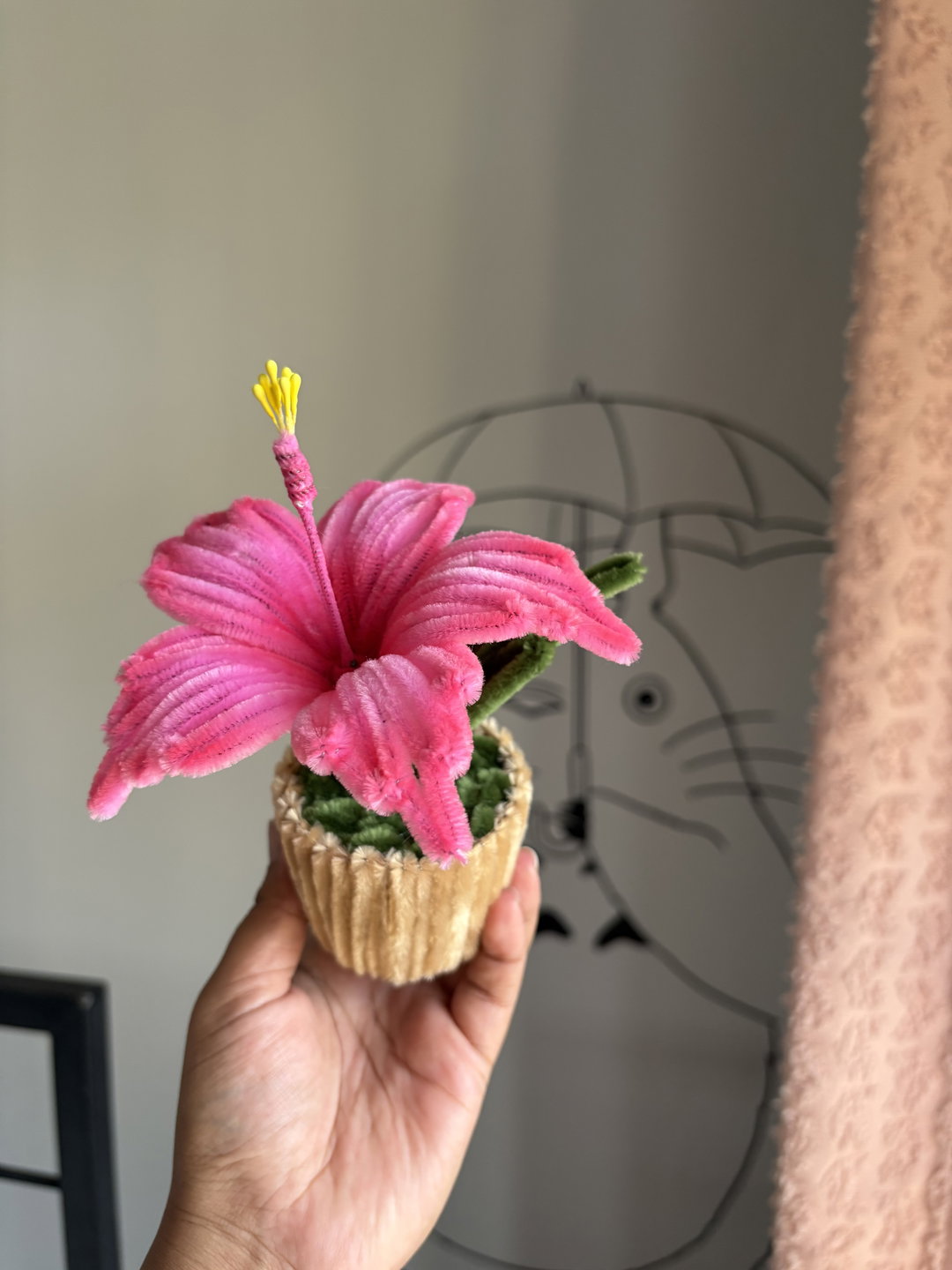 Hibiscus flower pot