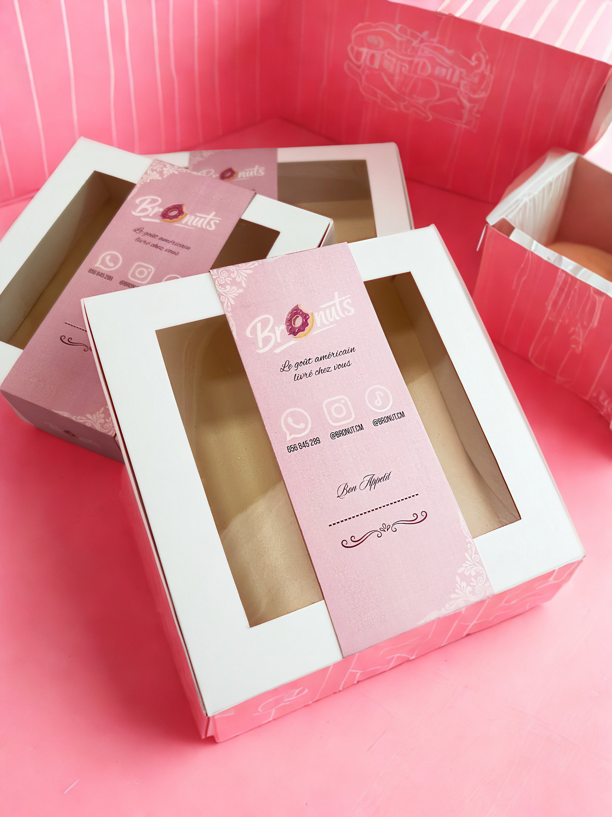 Donut Box of 4/ Boite Donut 4pcs_1