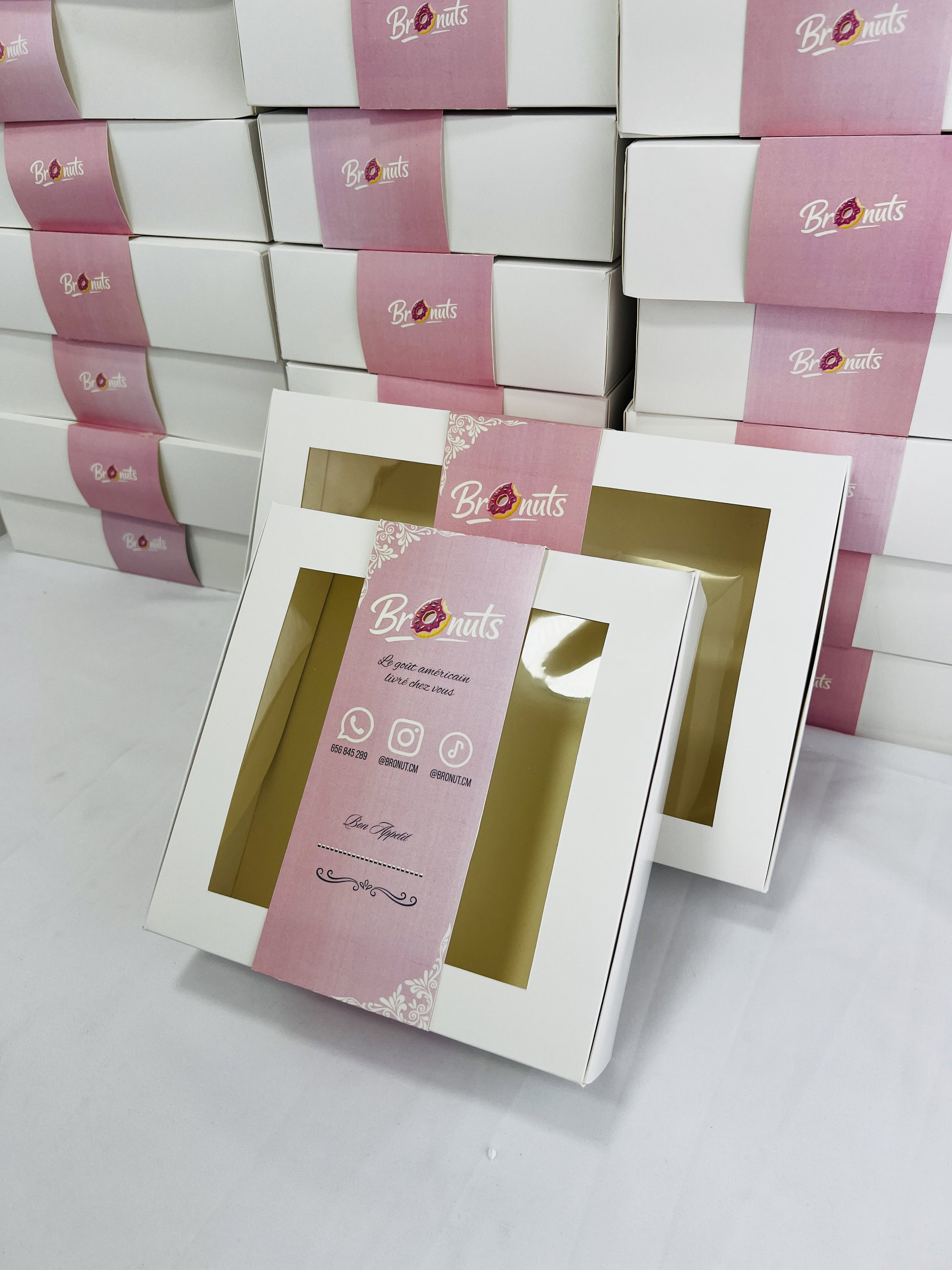 Donut Box of 4/ Boite Donut 4pcs_3