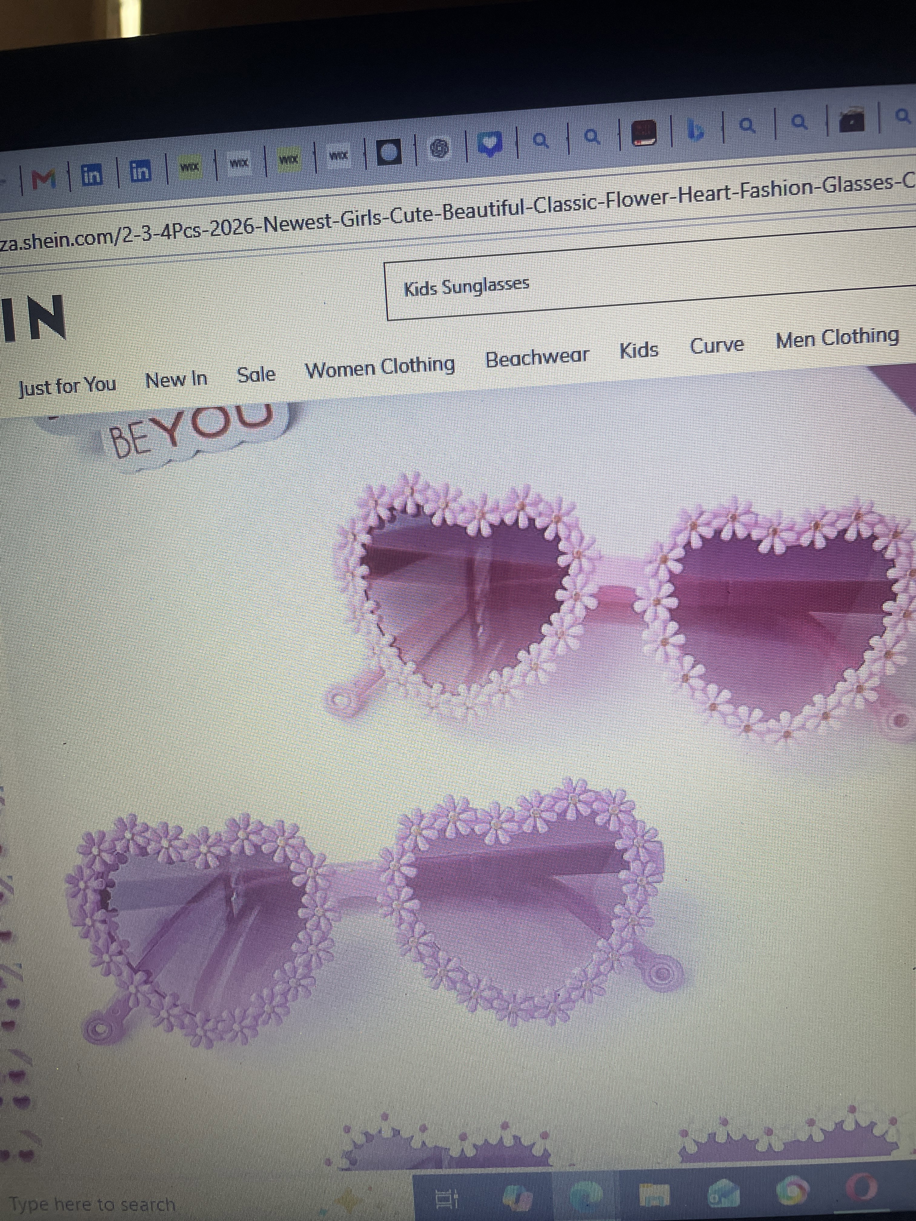 Girls pink fashion heart glasses