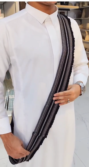 الحَبْوَة