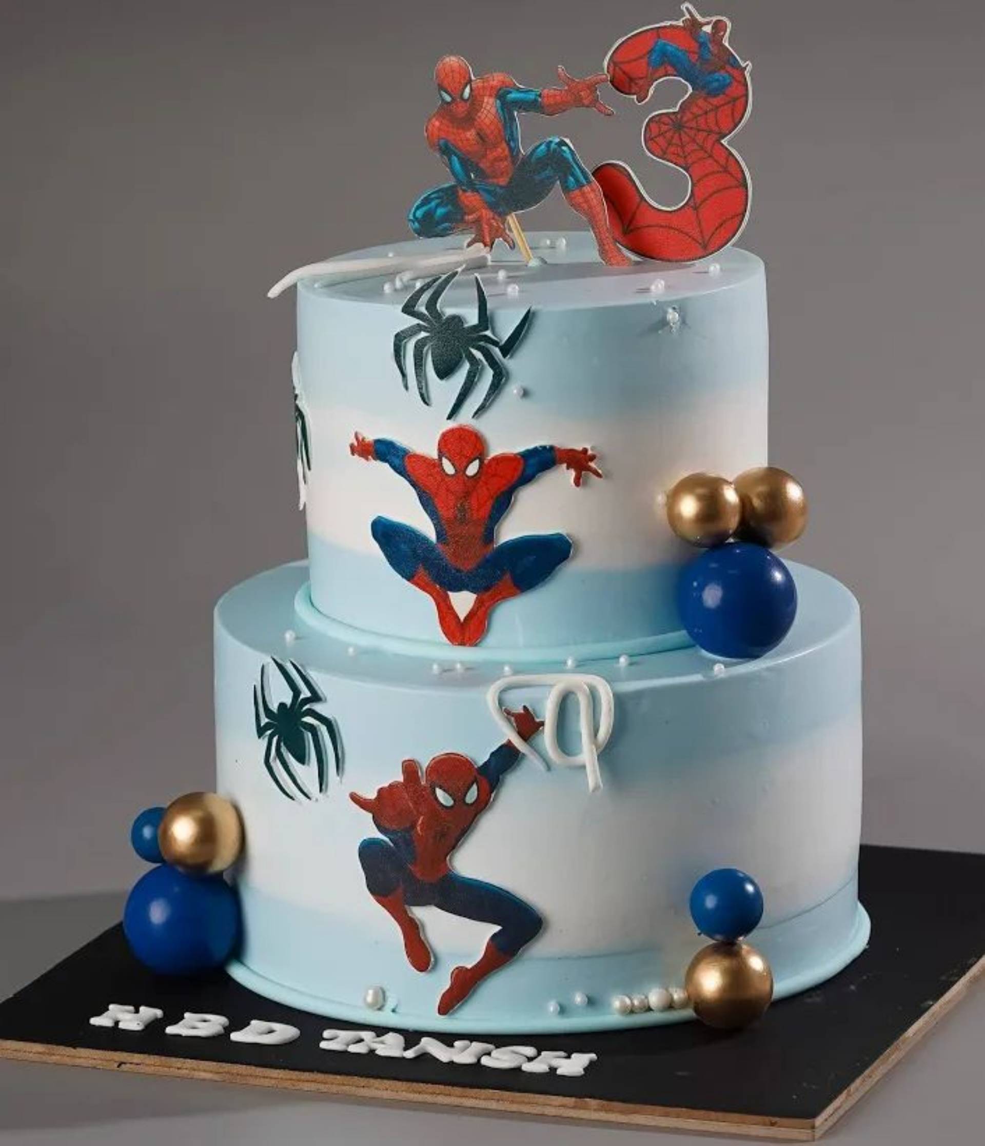 2.5 kg Spider-Man cake_0